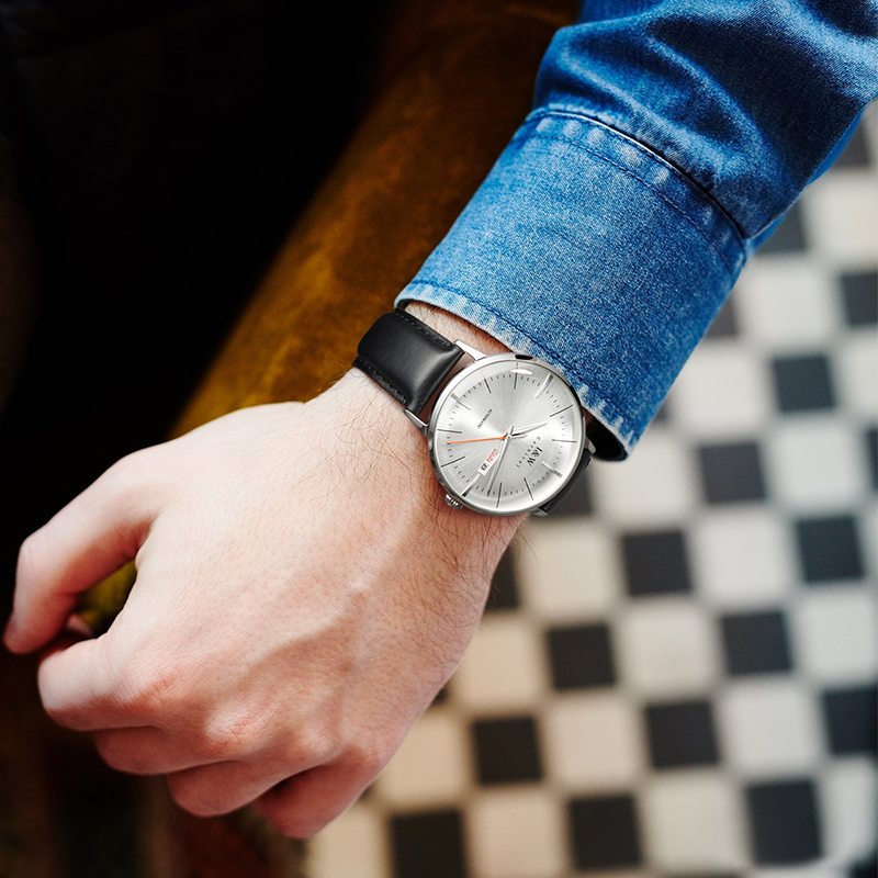 Orologio Automatico Ultra Sott - Men'S Fashion Week 2026 recensione e prezzo
