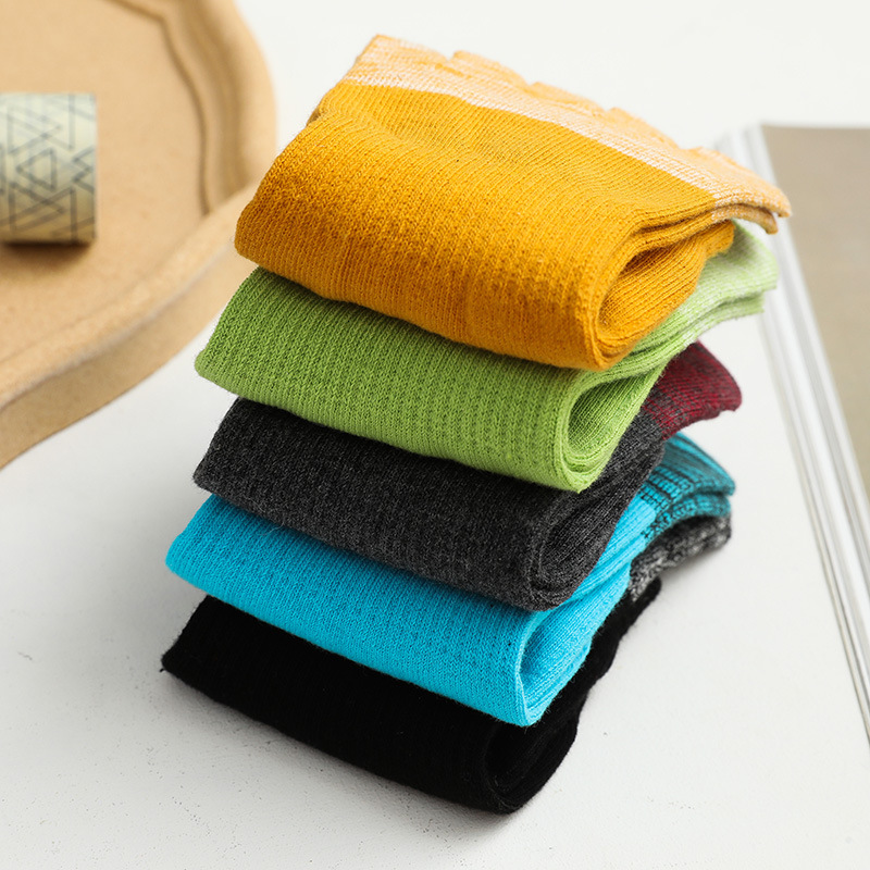 5 paia di calzini colorati da  - Men'S Fashion Quarter Socks recensione e prezzo
