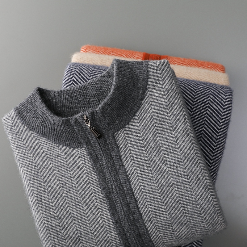 Set in 100% Lana Merino Jacqua - Knitted Cardigan Men recensione e prezzo